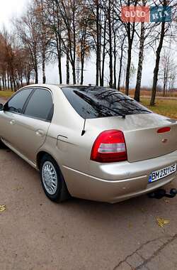 Седан Kia Shuma 2001 в Тростянці