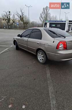 Седан Kia Shuma 2003 в 