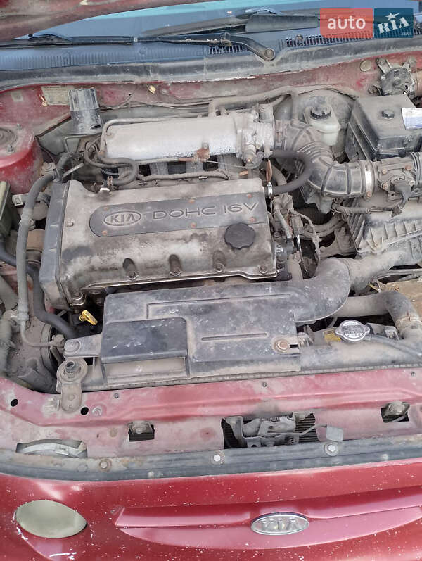 Седан Kia Shuma 1999 в Кременчуге