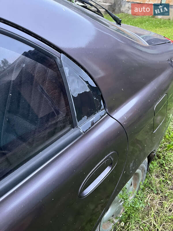 Седан Kia Shuma 1998 в Ужгороде