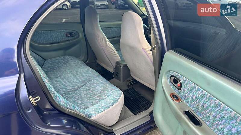 Седан Kia Shuma 2000 в Одессе