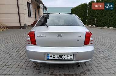 Седан Kia Shuma 2003 в  фото 4 Седан Kia Shuma 2003 в