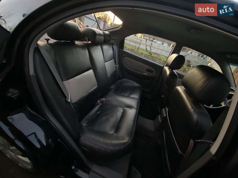 Седан Kia Shuma 2003 в Тернополе