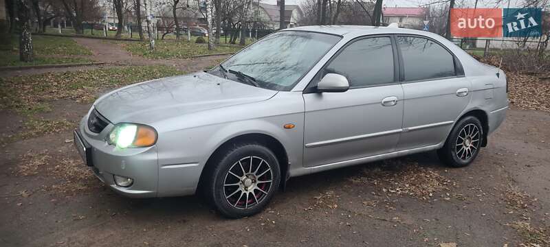 Kia Shuma 2004