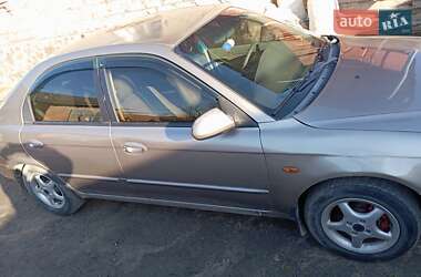 Седан Kia Shuma 2003 в Гайсине