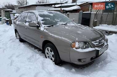 Седан Kia Shuma 2003 в Кременчуге