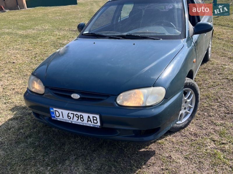 Kia Shuma 2000