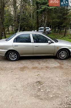Седан Kia Shuma 1999 в Днепре