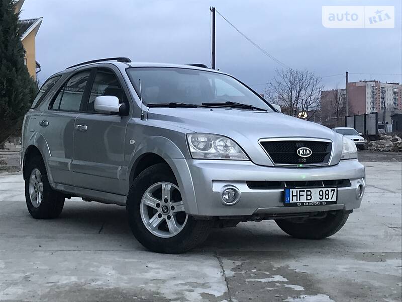 Внедорожник / Кроссовер Kia Sorento 2003 в Тячеве