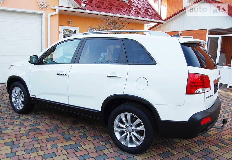 Позашляховик / Кросовер Kia Sorento 2011 в Умані