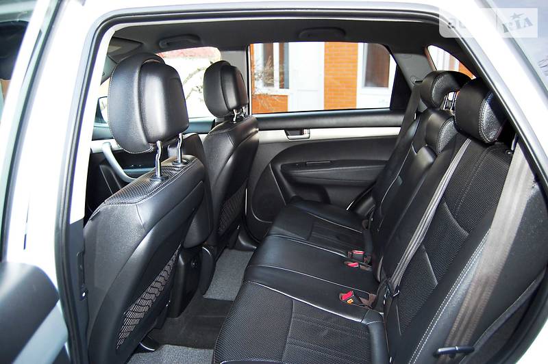 Позашляховик / Кросовер Kia Sorento 2011 в Умані