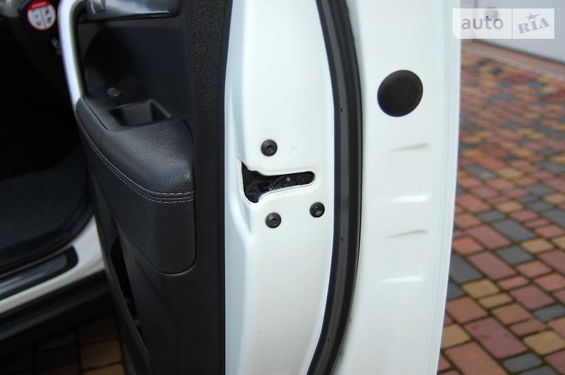 Позашляховик / Кросовер Kia Sorento 2011 в Умані