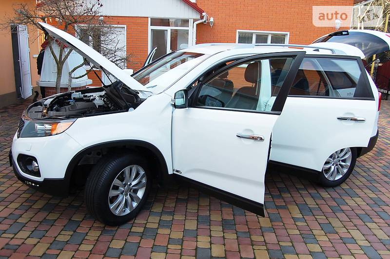 Позашляховик / Кросовер Kia Sorento 2011 в Умані