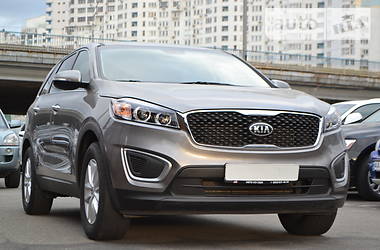 Позашляховик / Кросовер Kia Sorento 2015 в 