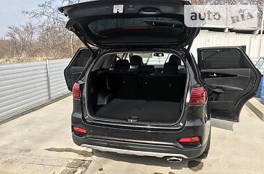 Позашляховик / Кросовер Kia Sorento 2019 в 