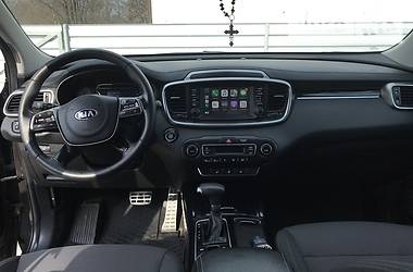 Позашляховик / Кросовер Kia Sorento 2019 в 