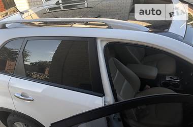 Позашляховик / Кросовер Kia Sorento 2010 в 