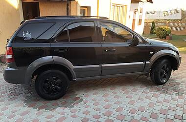 Позашляховик / Кросовер Kia Sorento 2005 в 