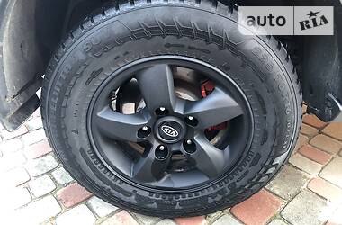Позашляховик / Кросовер Kia Sorento 2005 в 