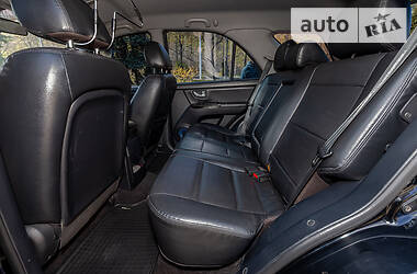 Позашляховик / Кросовер Kia Sorento 2010 в 