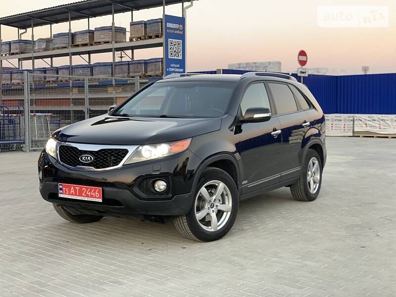 Позашляховик / Кросовер Kia Sorento 2010 в Івано-Франківську