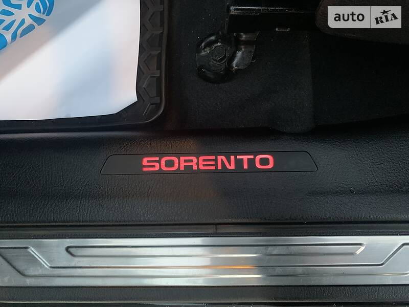 Позашляховик / Кросовер Kia Sorento 2010 в Івано-Франківську