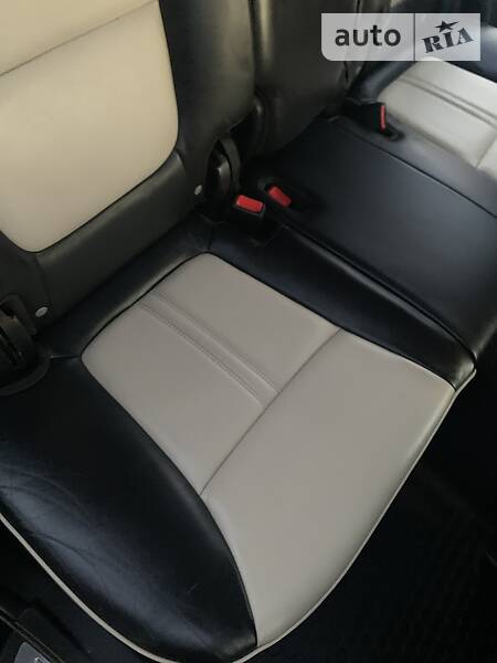 Позашляховик / Кросовер Kia Sorento 2010 в Івано-Франківську