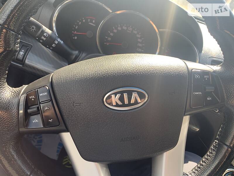 Позашляховик / Кросовер Kia Sorento 2010 в Івано-Франківську
