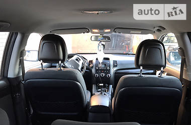 Позашляховик / Кросовер Kia Sorento 2009 в 