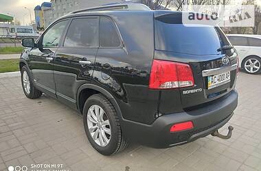 Позашляховик / Кросовер Kia Sorento 2012 в 