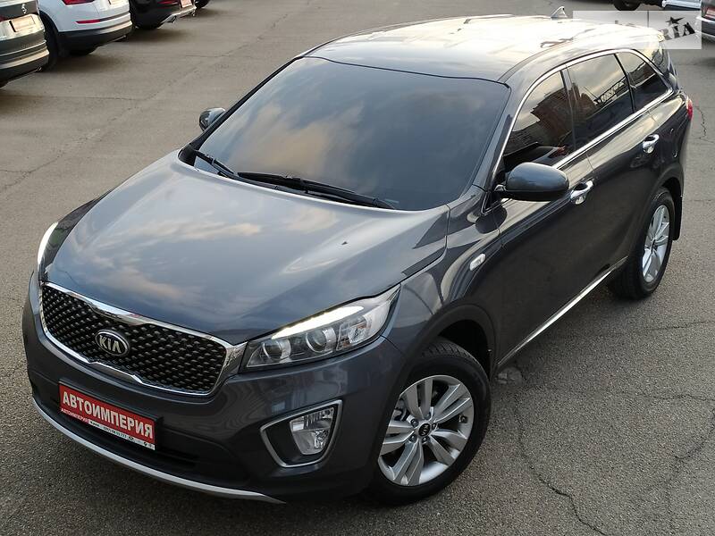 Позашляховик / Кросовер Kia Sorento 2016 в 