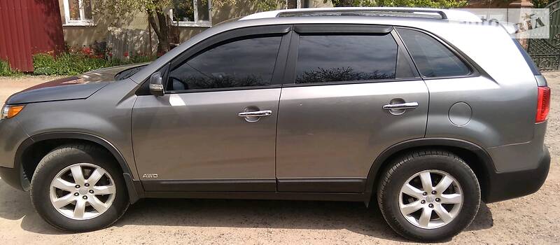 Позашляховик / Кросовер Kia Sorento 2011 в Ромнах