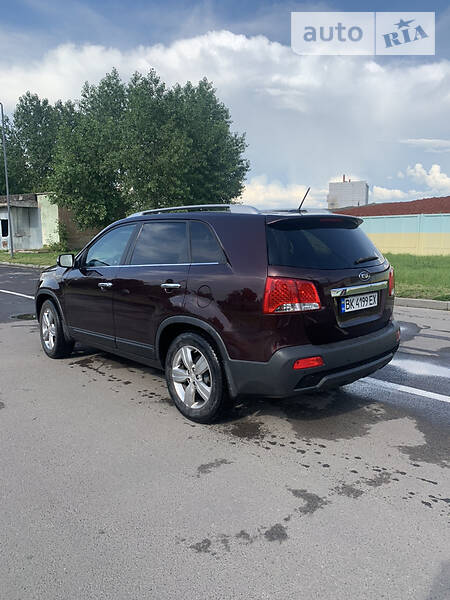 Позашляховик / Кросовер Kia Sorento 2011 в Рівному