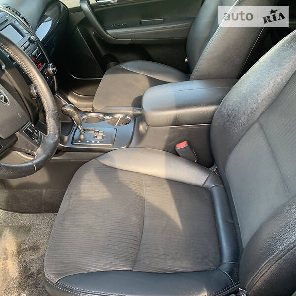 Позашляховик / Кросовер Kia Sorento 2011 в Рівному