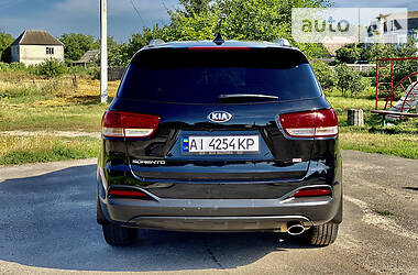 Позашляховик / Кросовер Kia Sorento 2016 в Києві