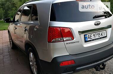 Позашляховик / Кросовер Kia Sorento 2010 в Харкові