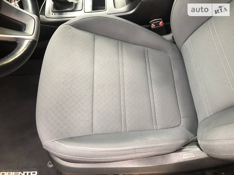 Позашляховик / Кросовер Kia Sorento 2015 в Одесі