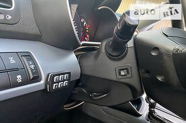 Внедорожник / Кроссовер Kia Sorento 2012 в 