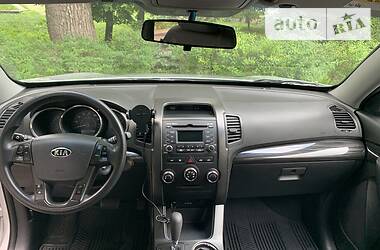 Внедорожник / Кроссовер Kia Sorento 2012 в 