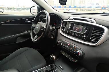 Позашляховик / Кросовер Kia Sorento 2016 в Києві