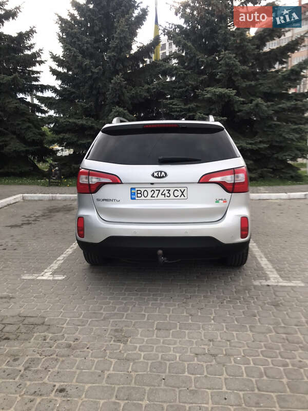 Внедорожник / Кроссовер Kia Sorento 2013 в Ивано-Франковске
