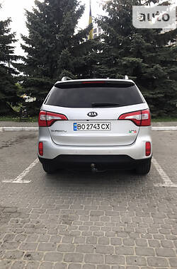 Позашляховик / Кросовер Kia Sorento 2013 в Івано-Франківську