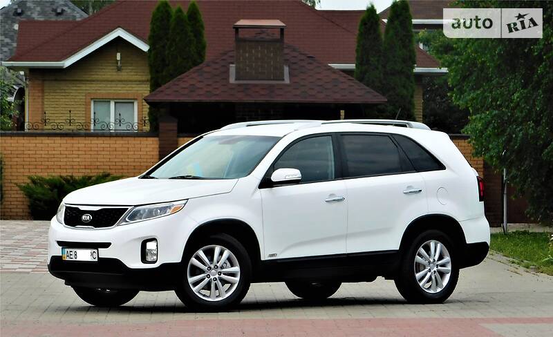 Внедорожник / Кроссовер Kia Sorento 2014 в Днепре