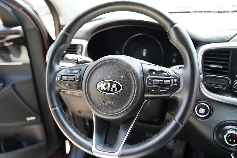 Позашляховик / Кросовер Kia Sorento 2016 в Дубні