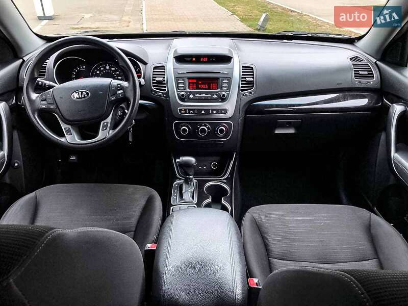 Позашляховик / Кросовер Kia Sorento 2013 в Києві