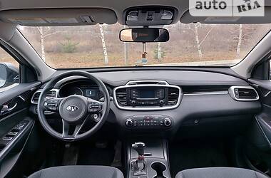 Внедорожник / Кроссовер Kia Sorento 2017 в 