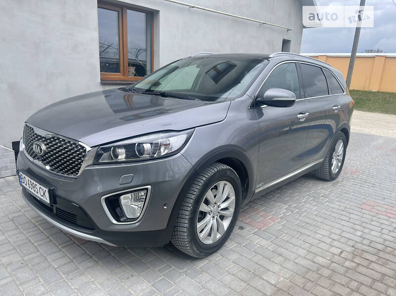 Внедорожник / Кроссовер Kia Sorento 2016 в 