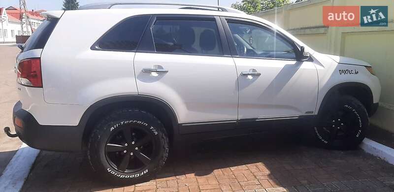 Внедорожник / Кроссовер Kia Sorento 2011 в Дрогобыче