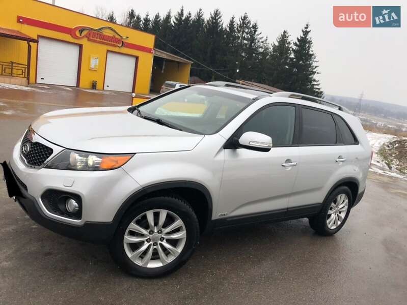 Внедорожник / Кроссовер Kia Sorento 2010 в Калуше
