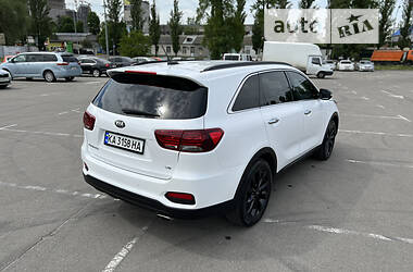 Внедорожник / Кроссовер Kia Sorento 2019 в 